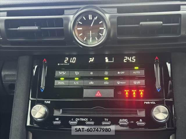 Lexus IS 2024-05 7358484-3