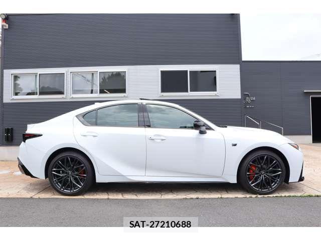 Lexus IS 2025-04 7786492-3