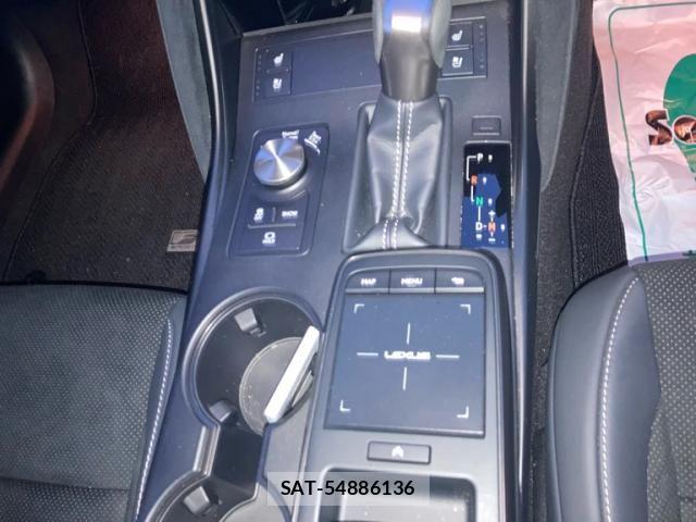 Lexus IS 2023-09 7877343-18