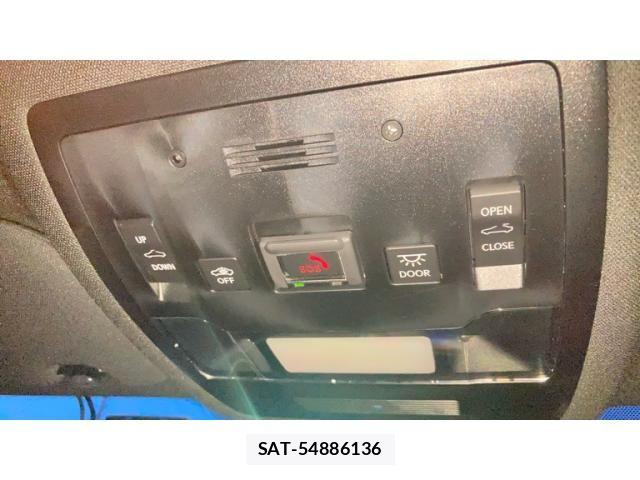 Lexus IS 2023-09 7877343-25