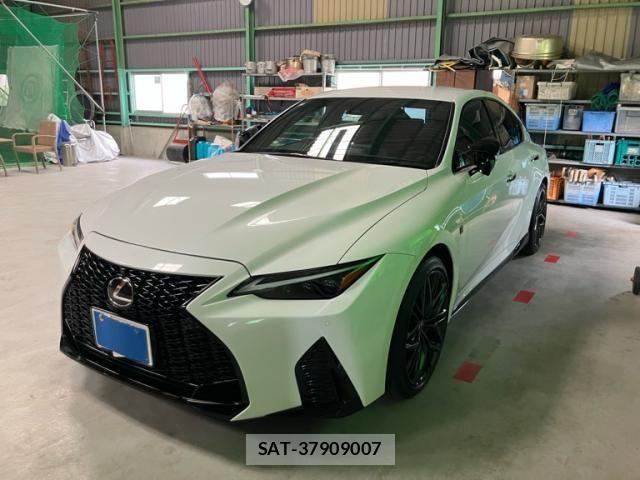 Lexus IS 2023-07 7962395-1