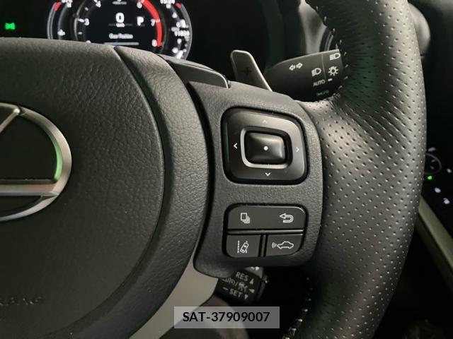 Lexus IS 2023-07 7962395-21