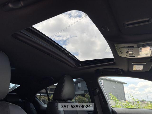 Lexus IS 2023-07 8036432-24