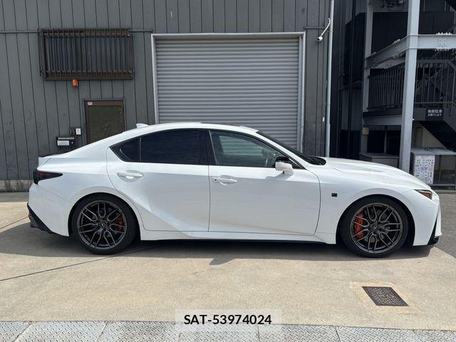 Lexus IS 2023-07 8036432-4
