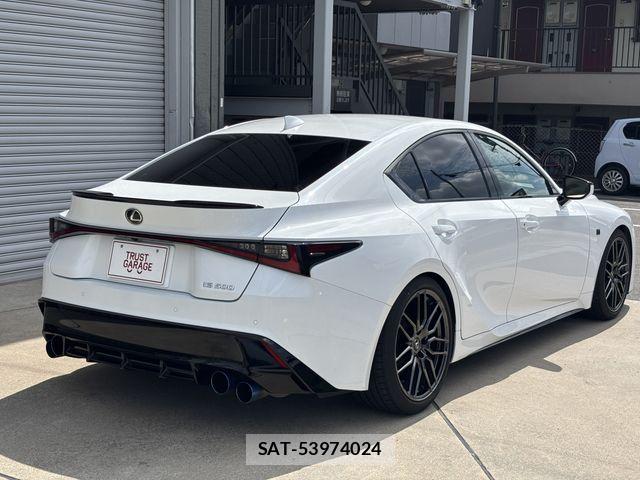 Lexus IS 2023-07 8036432-8