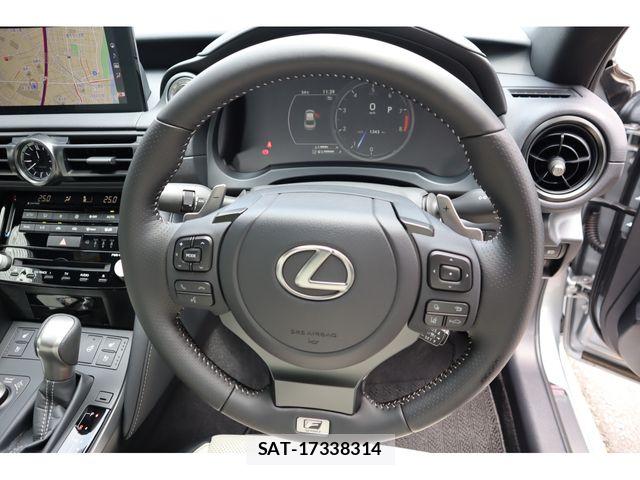 Lexus IS 2025-05 8230619-12