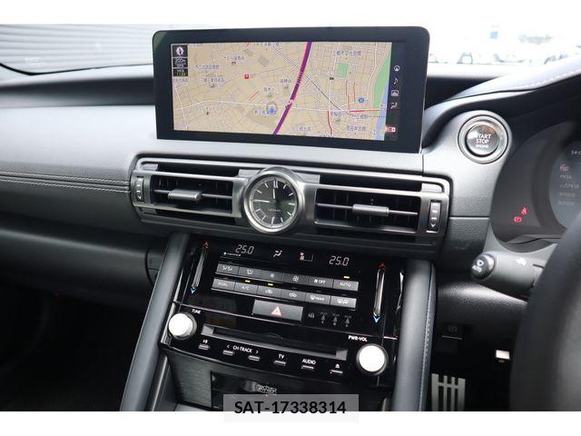 Lexus IS 2025-05 8230619-13