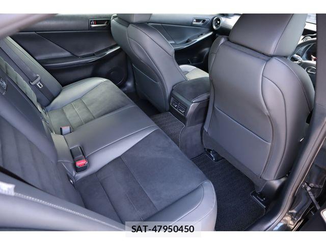 Lexus IS 2025-08 8366722-10