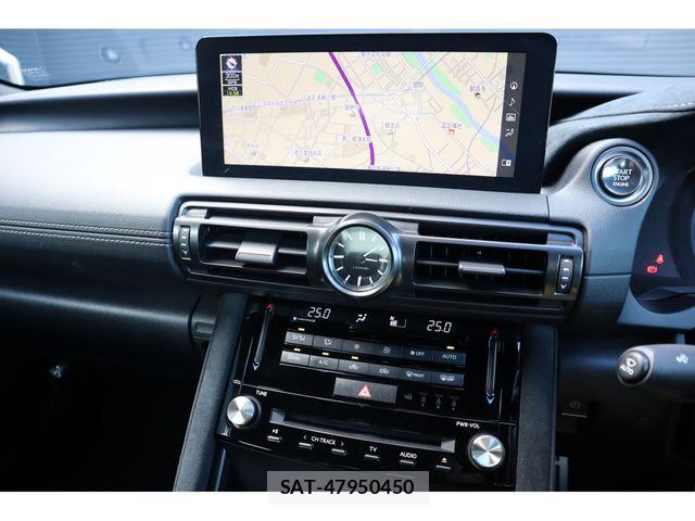 Lexus IS 2025-08 8366722-13
