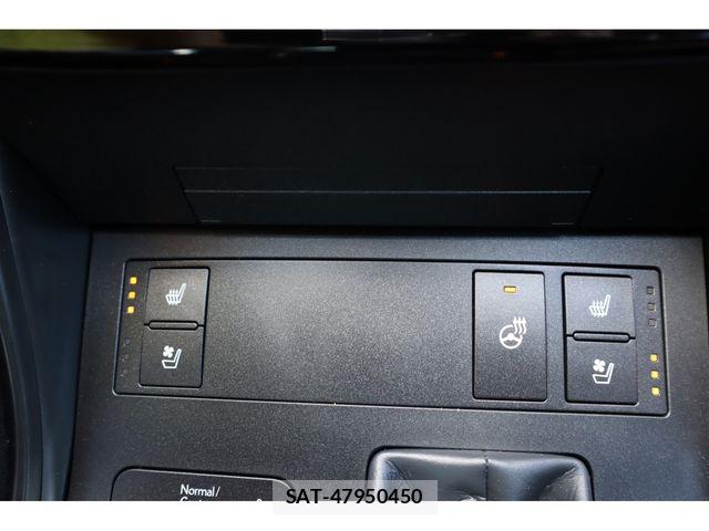 Lexus IS 2025-08 8366722-16