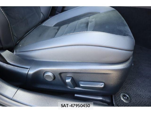 Lexus IS 2025-08 8366722-18