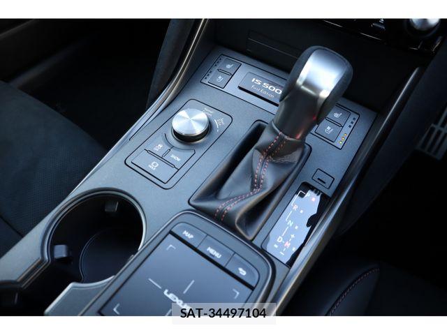 Lexus IS 2023-08 8366720-15
