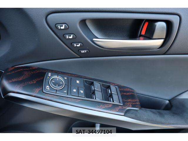 Lexus IS 2023-08 8366720-17