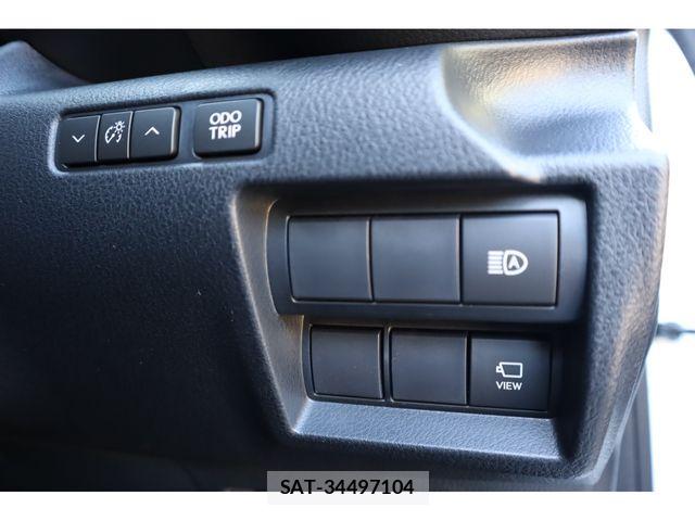 Lexus IS 2023-08 8366720-18