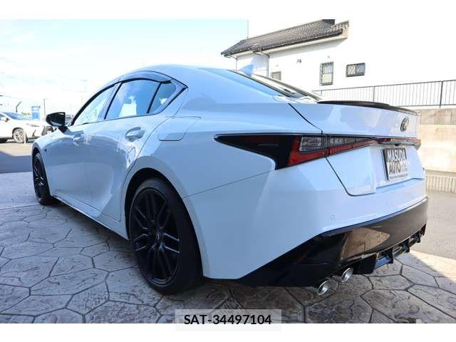 Lexus IS 2023-08 8366720-4