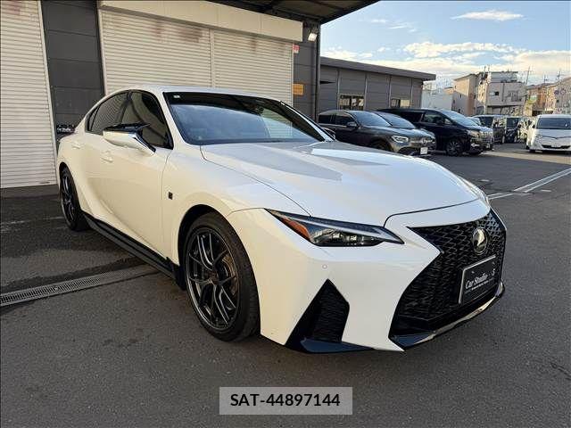 Lexus IS 2024-02 8743424-2