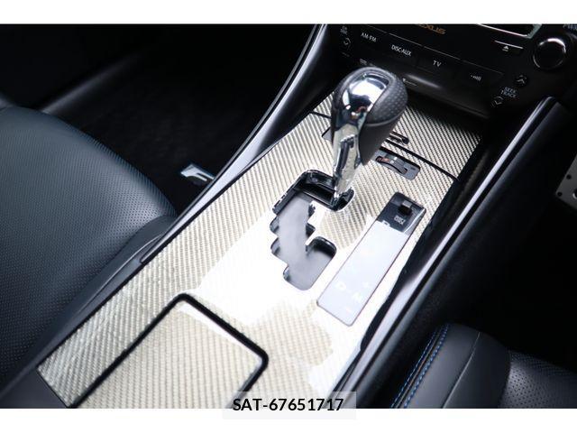 Lexus IS F 2011-09 1286283-15