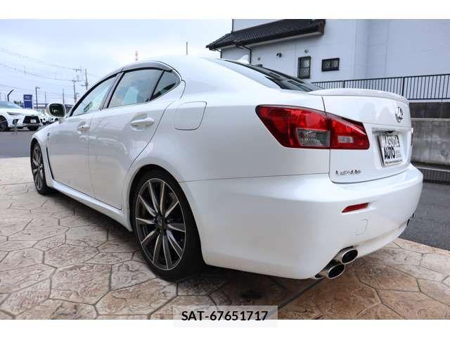 Lexus IS F 2011-09 1286283-4