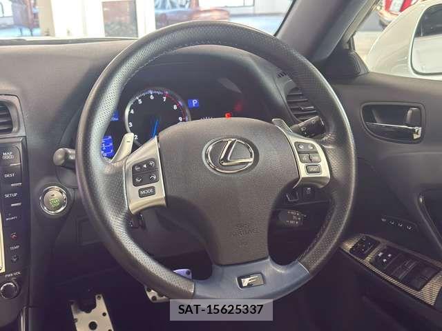 Lexus IS F 2014-06 8100131-16