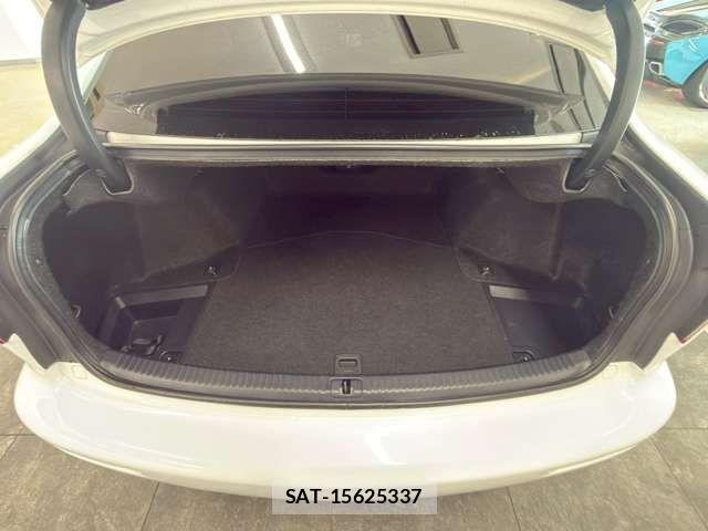 Lexus IS F 2014-06 8100131-6