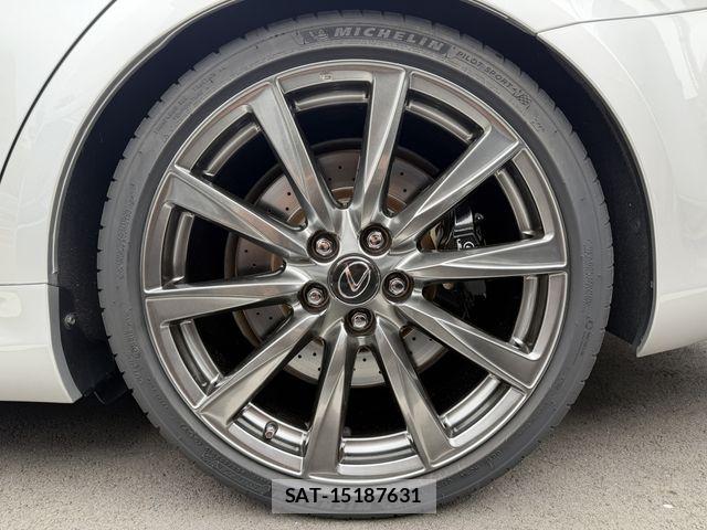 Lexus IS F 2010-03 8849578-9