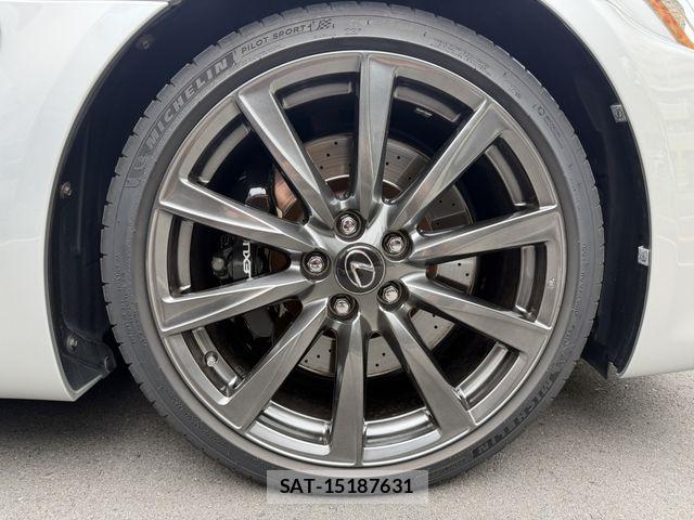 Lexus IS F 2010-03 8849578-11