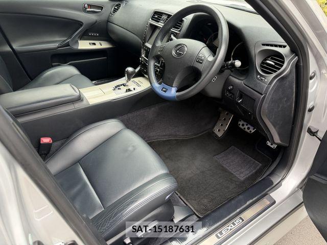 Lexus IS F 2010-03 8849578-12