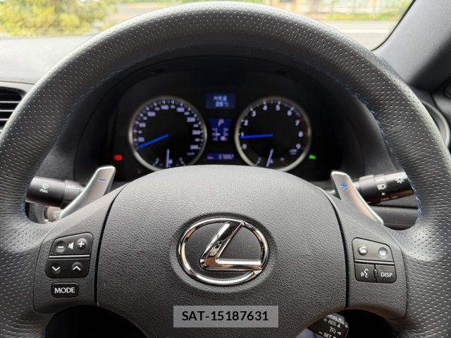Lexus IS F 2010-03 8849578-16