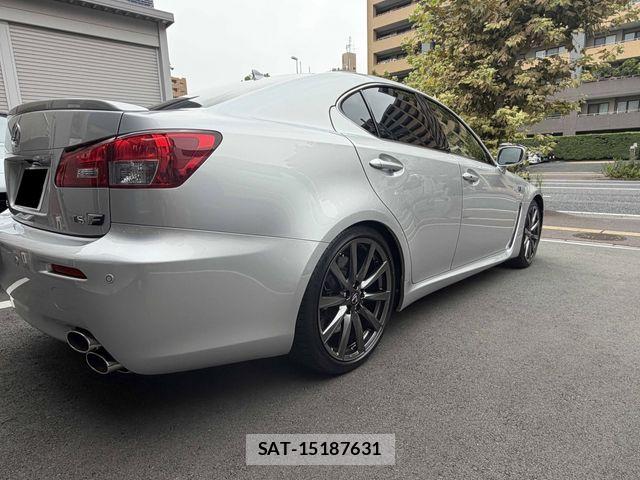 Lexus IS F 2010-03 8849578-3