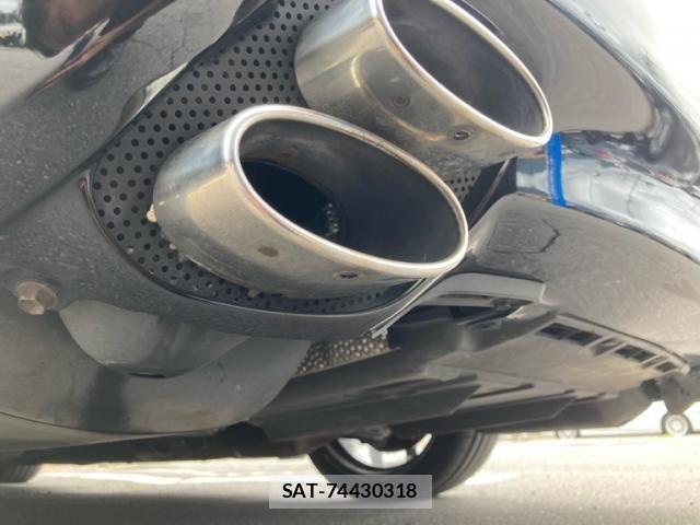 Lexus IS F 2010-08 8841003-9
