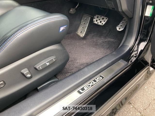 Lexus IS F 2010-08 8841003-11