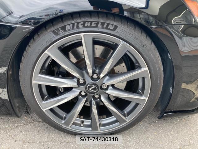 Lexus IS F 2010-08 8841003-5