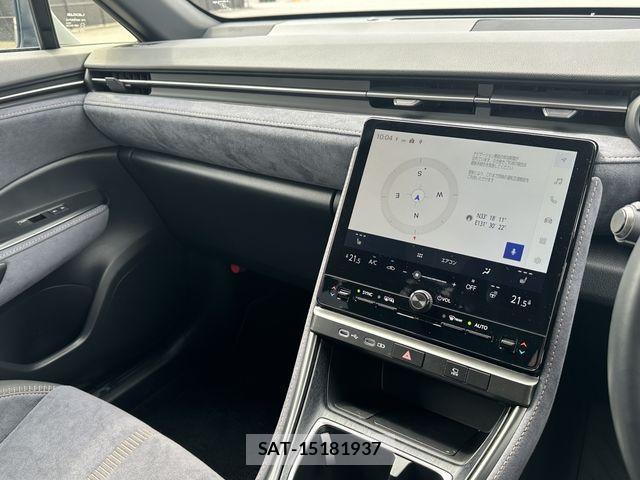 Lexus LBX 2024-03 902070-1