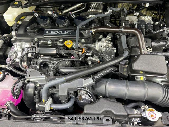 Lexus LBX 2024-02 988439-17