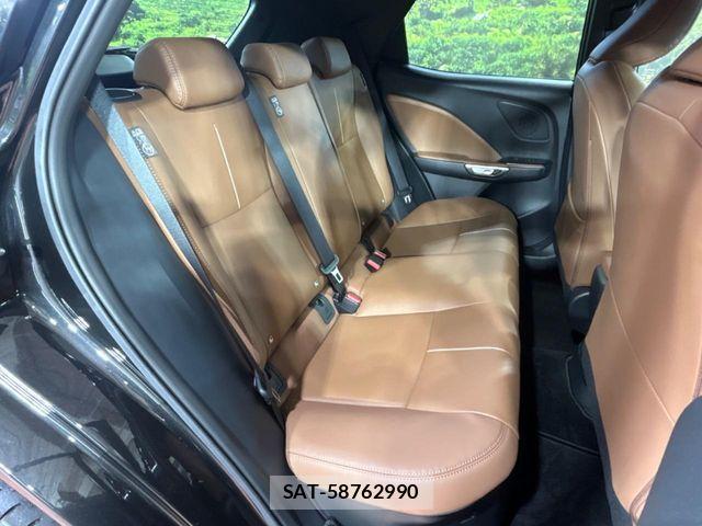 Lexus LBX 2024-02 988439-8