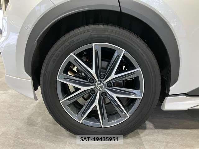 Lexus LBX 2024-01 2116201-10