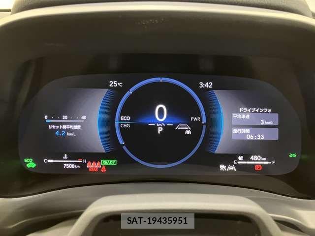 Lexus LBX 2024-01 2116201-11