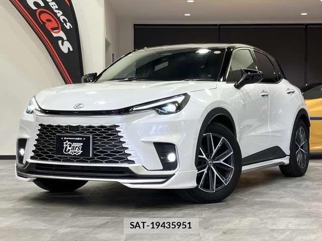 Lexus LBX 2024-01 2116201-1