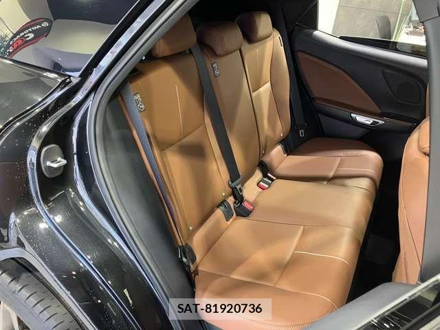 Lexus LBX 2024-05 2116210-5
