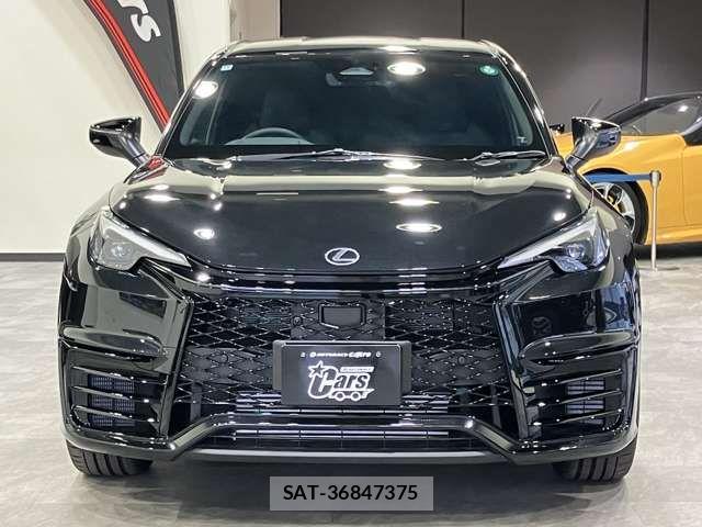 Lexus LBX 2024-11 2116195-6