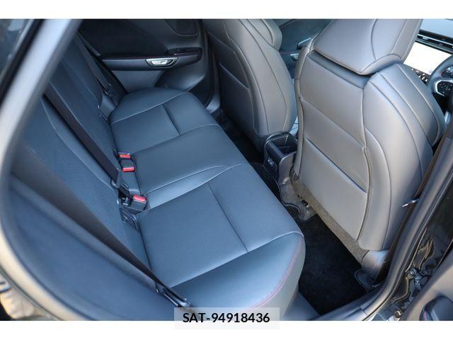 Lexus LBX 2024-12 2299523-10