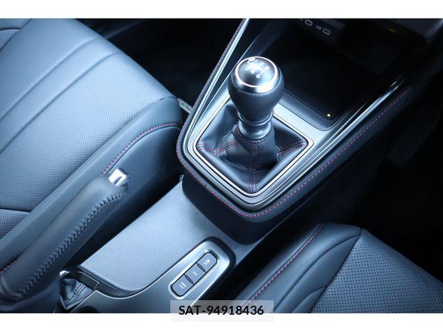 Lexus LBX 2024-12 2299523-16
