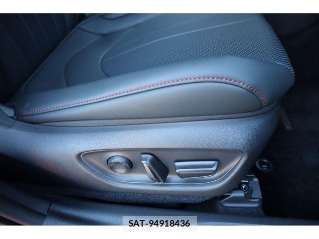 Lexus LBX 2024-12 2299523-20