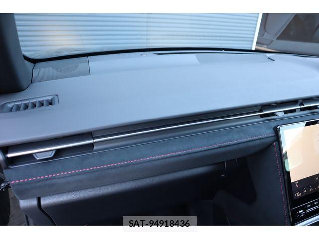 Lexus LBX 2024-12 2299523-22