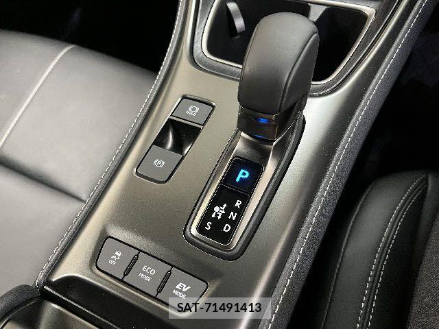 Lexus LBX 2024-02 3907121-19
