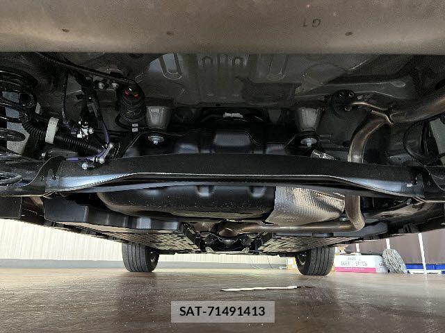 Lexus LBX 2024-02 3907121-23