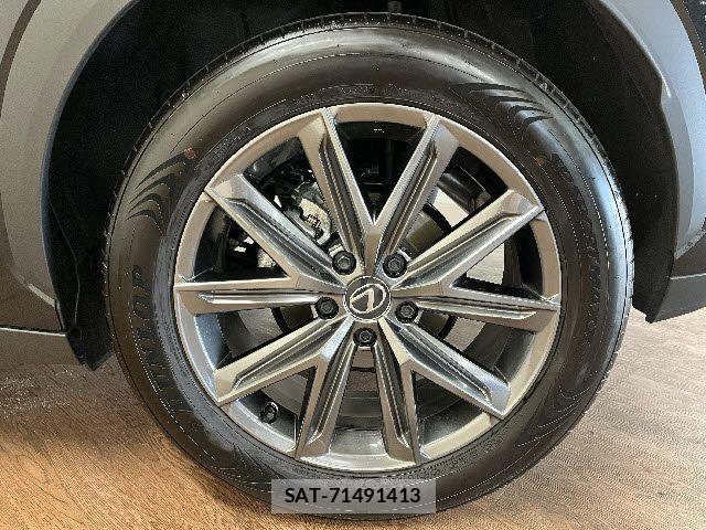 Lexus LBX 2024-02 3907121-26