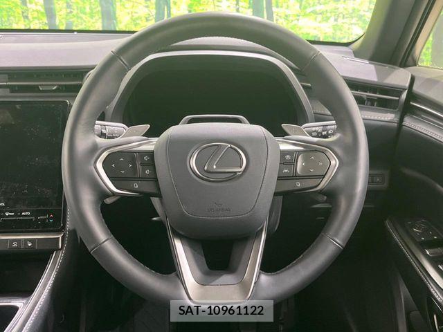 Lexus LBX 2024-10 4393142-10