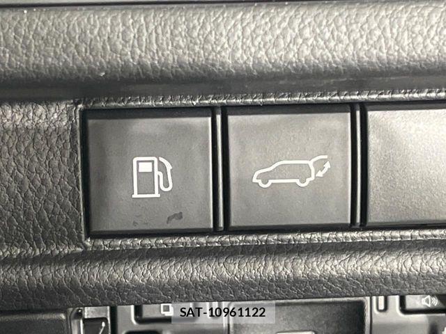 Lexus LBX 2024-10 4393142-5