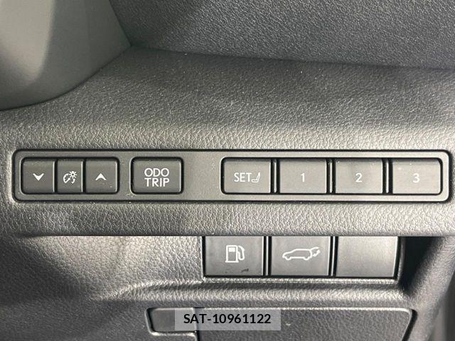 Lexus LBX 2024-10 4393142-6